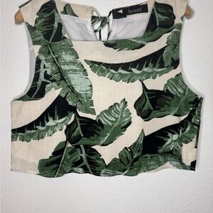 Kourt Green Leaf Print Women's Crop Top